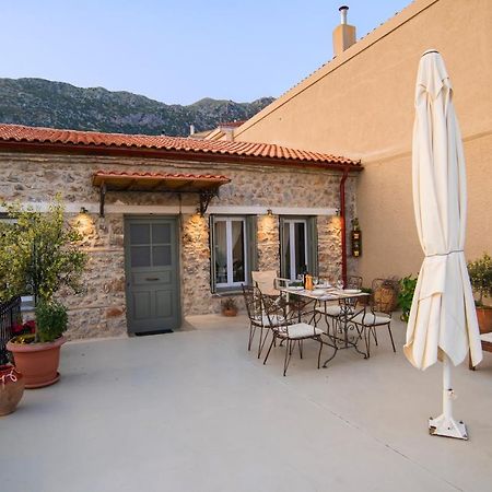 Guesthouse Simou With View 3 Bedrooms Aráhova Kültér fotó