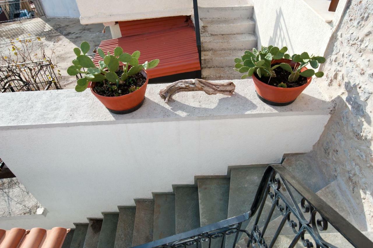 Guesthouse Simou With View 3 Bedrooms Aráhova Kültér fotó